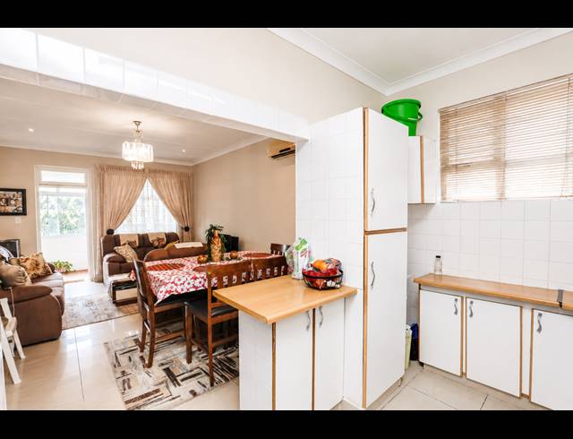 2 BEDROOM APARTMENT FOR SALE IN MORNINGSIDE
